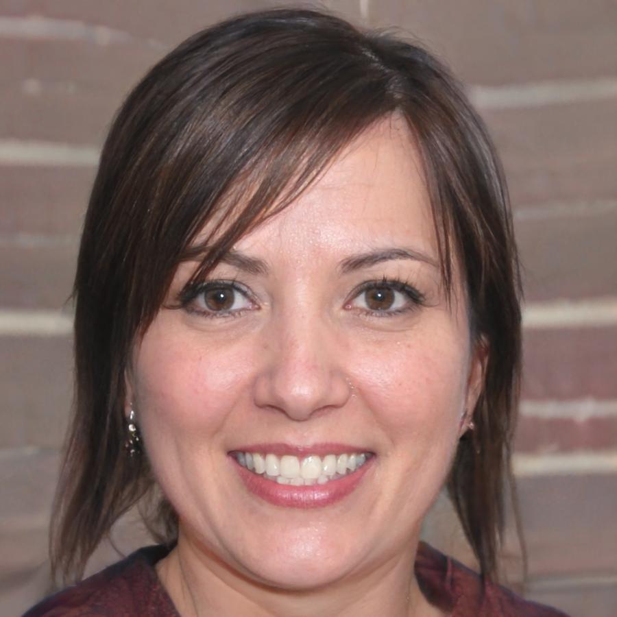 Isla Merriwether, Content Director